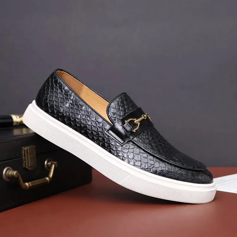 Embossed casual loafers