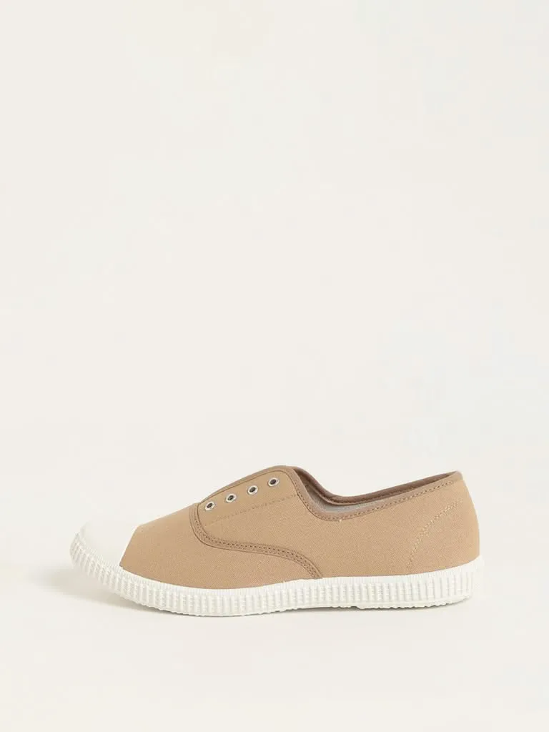 LUNA BLU Taupe Solid Canvas Shoes