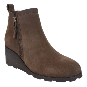 OTBT - STORY in BROWN Wedge Ankle Boots