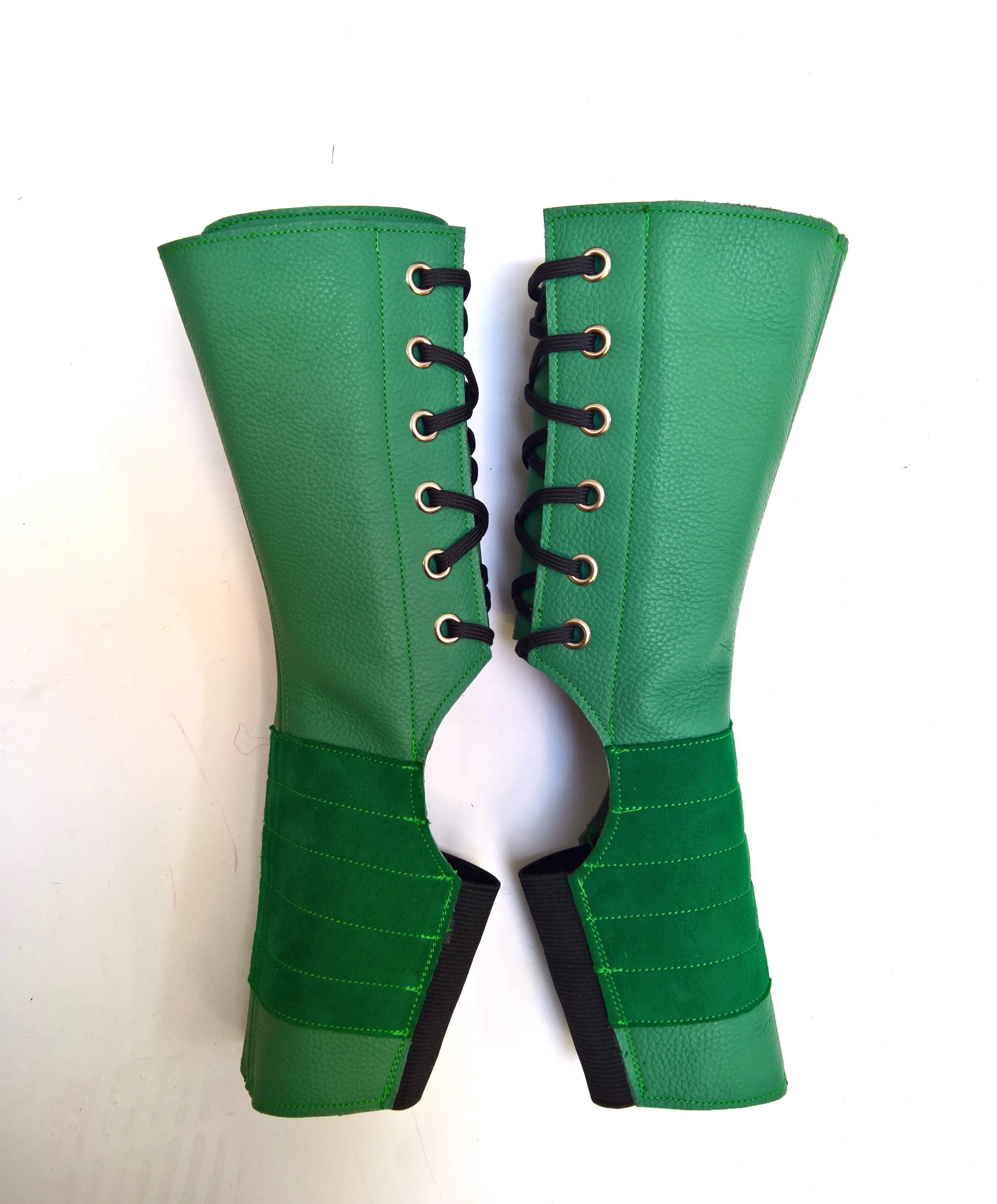 SHORT Aerial boots in JADE GREEN leather