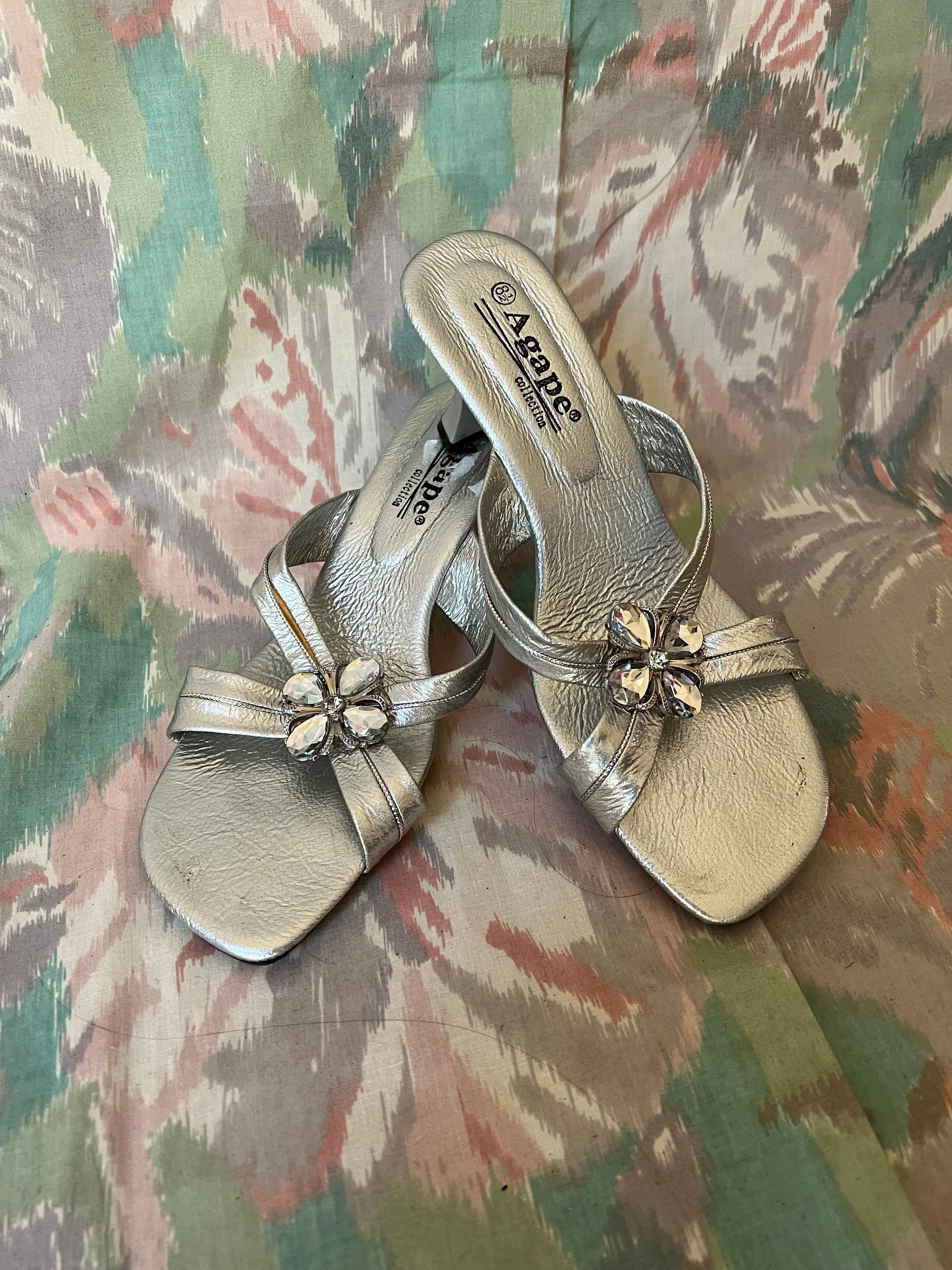 Silver Flower Kitten Heels